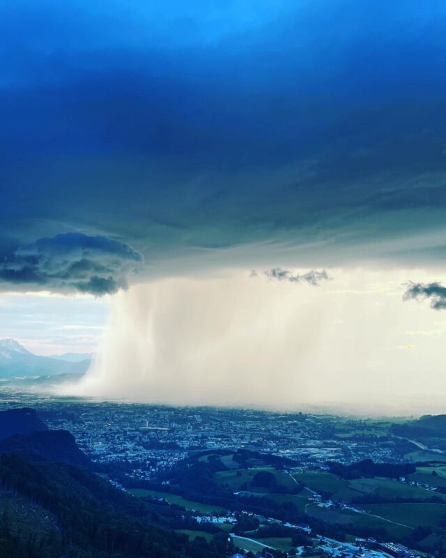 Klimakrise? Wäre es jetzt mal die Zeit recht unser ändern zu leben?
Ich meine ja! was ich die letzten Monate so beobachte und was ich für Bilder schieße zeigen Ergebnise von unserer Krise! Ich möchte alle bitte dies zu beherzigen für die Zukunft unserer Kinder! Wir können unser Ändern leben! #christophappl #salzburg #aufwachen #1sinn7coaching #homodea #klimakrise #annehmen #bewusstsein #unserezukunft